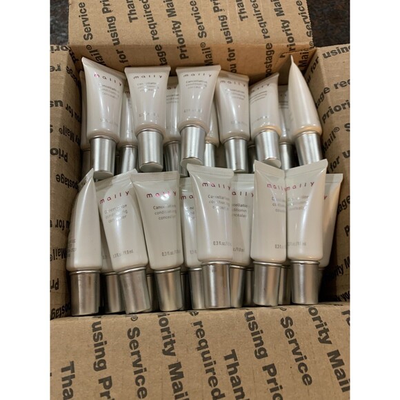 Mally Beauty Cancellation Conditioning Concealer Light .3 Oz Lot Of 105 - Picture 1 of 3